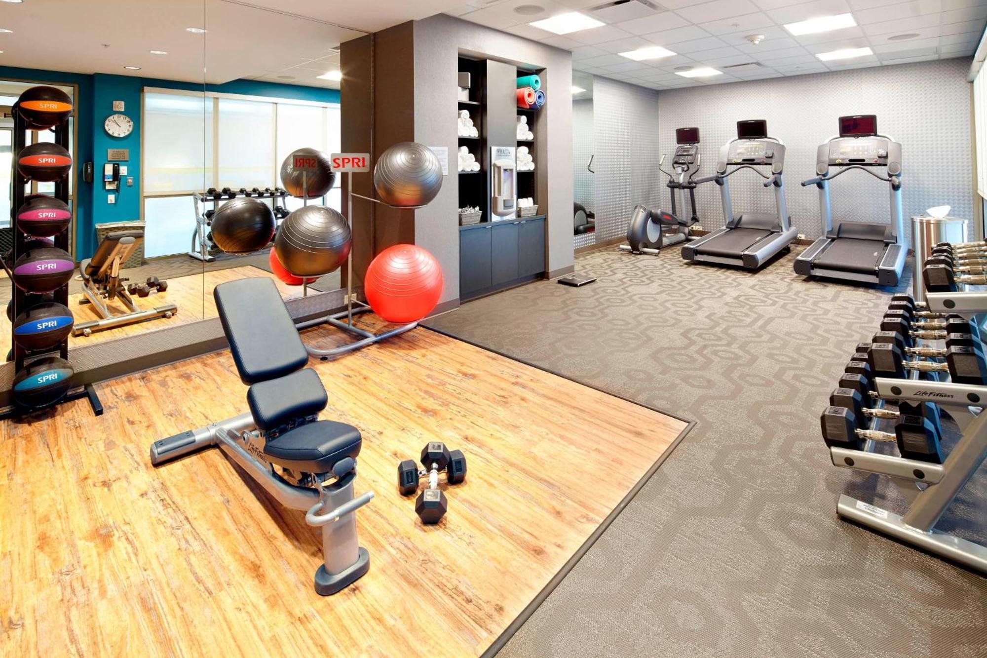 Fairfield By Marriott Inn & Suites Wheeling At The Highlands Triadelphia エクステリア 写真