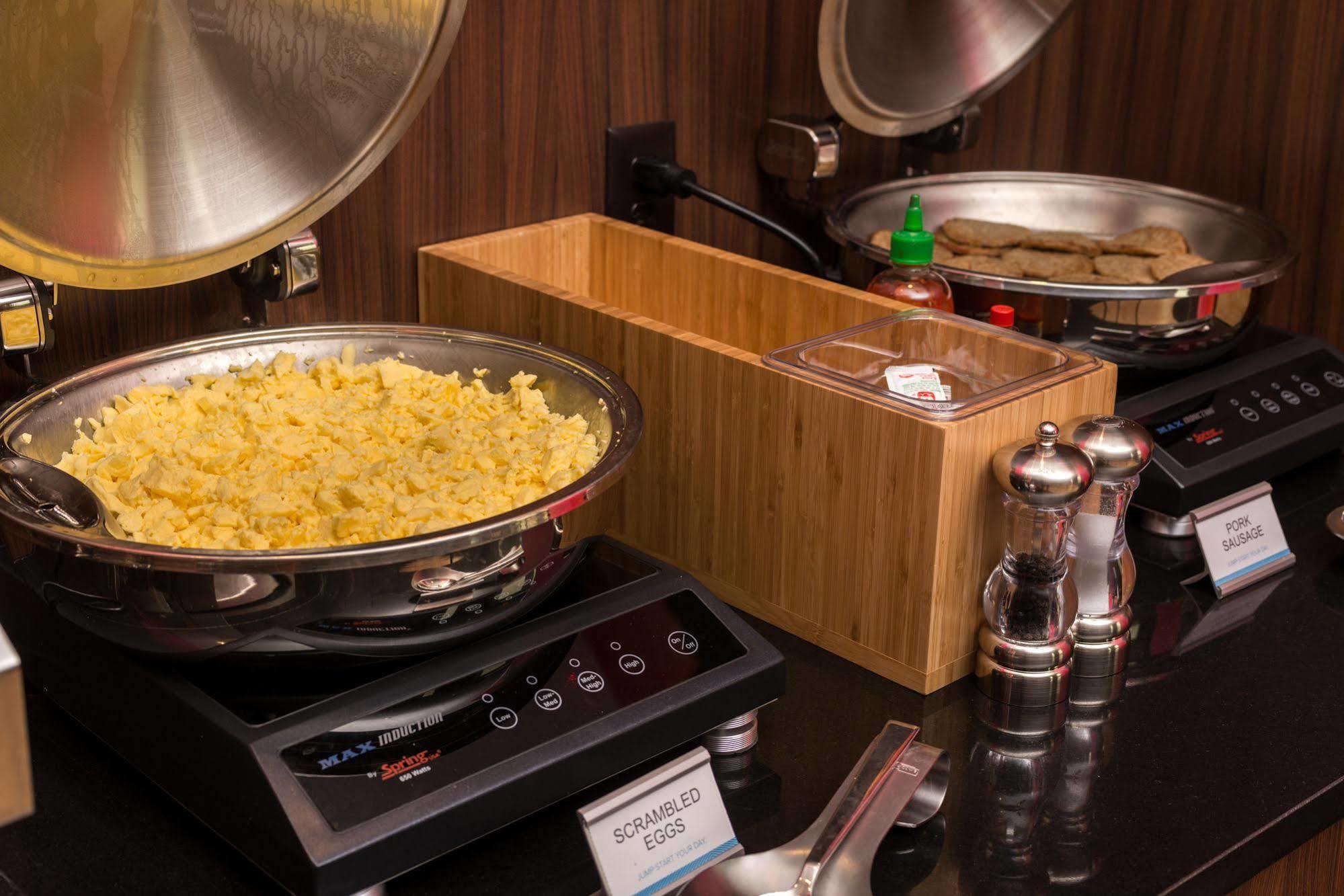Fairfield By Marriott Inn & Suites Wheeling At The Highlands Triadelphia エクステリア 写真